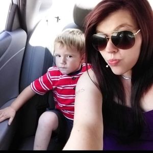 Meet your Posher, Holly